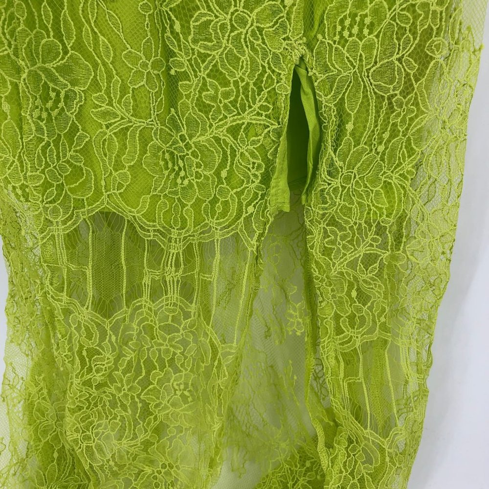 Urban Outfitters Green Sleeveless Maxi Dress | Perfect for Any Occasion - Picture 6 of 7